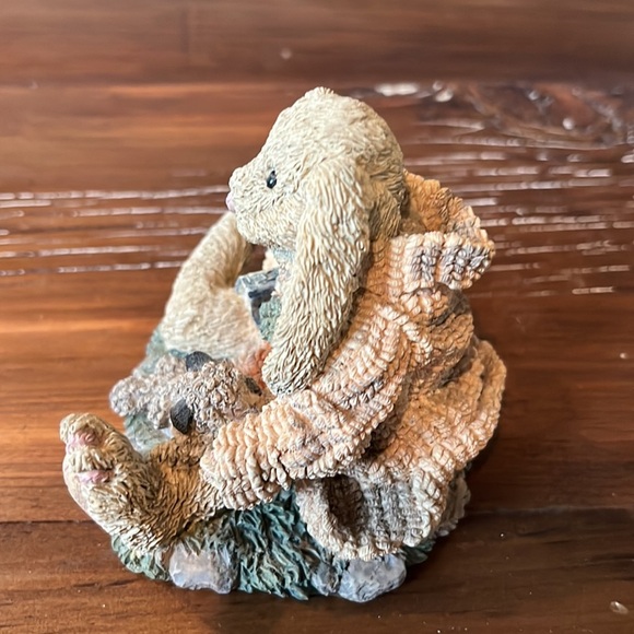 Adorable Bunny Figurine - Picture 4 of 6